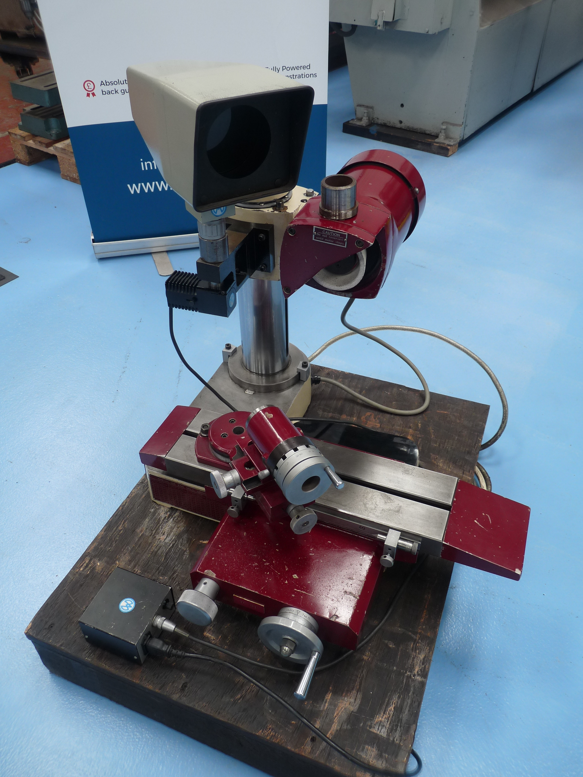 Milling Accessories/Chevalier Bench Top End Mill Grinding Machine