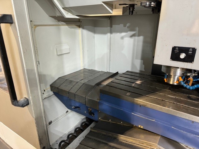 Vertical Machining Centres/Used YCM NSV102A CNC Vertical Machining Centre (4440)