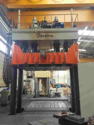 Presses (General)/COMING PPS 250 TONS. FOUR COLUMNS DIES SPOTTING PRESS 