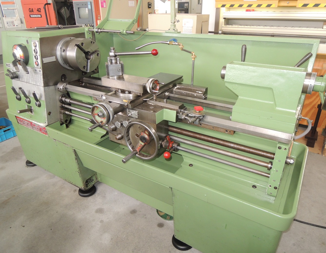 Lathes (CNC and Manual)/COLCHESTER(GB) MASCOT 1600