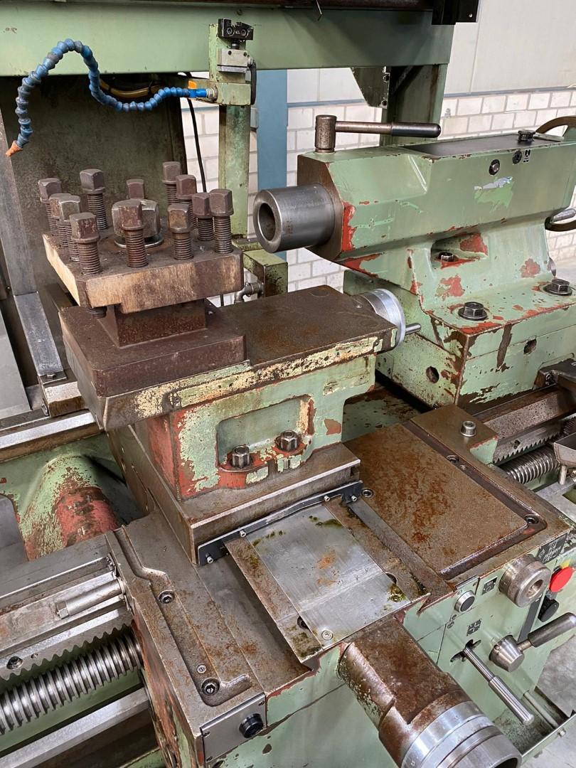 Lathes (CNC and Manual)/Tos - SUI 80