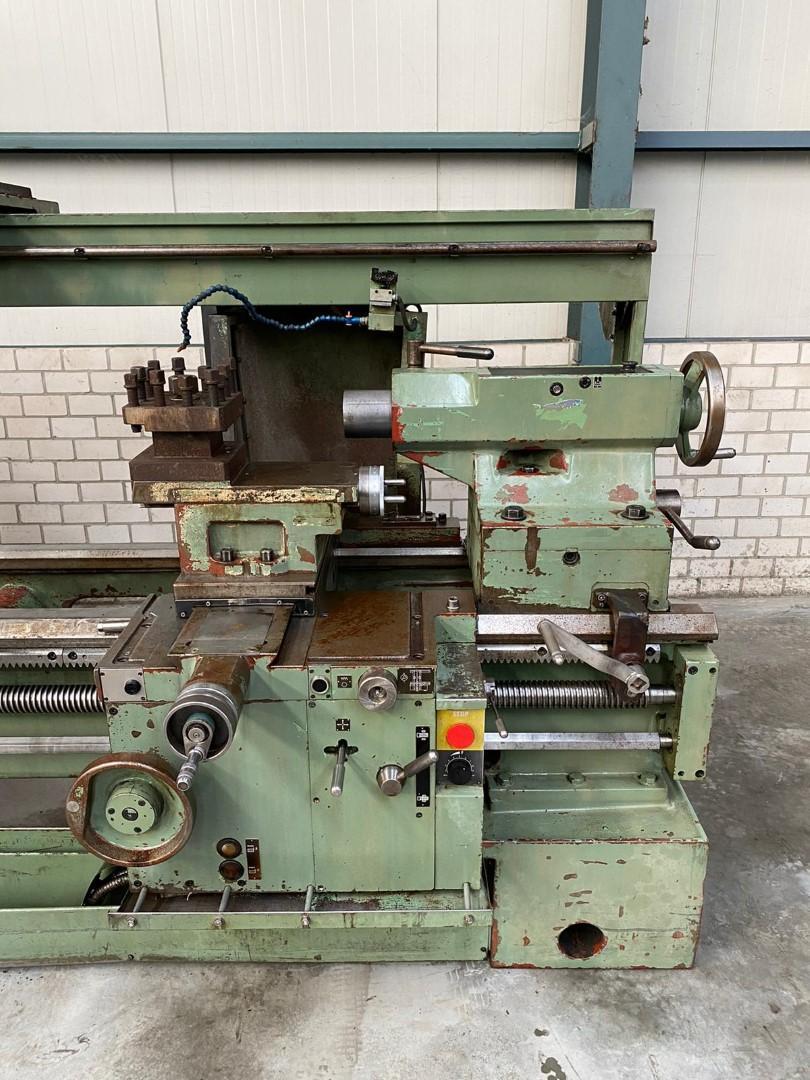 Lathes (CNC and Manual)/Tos - SUI 80