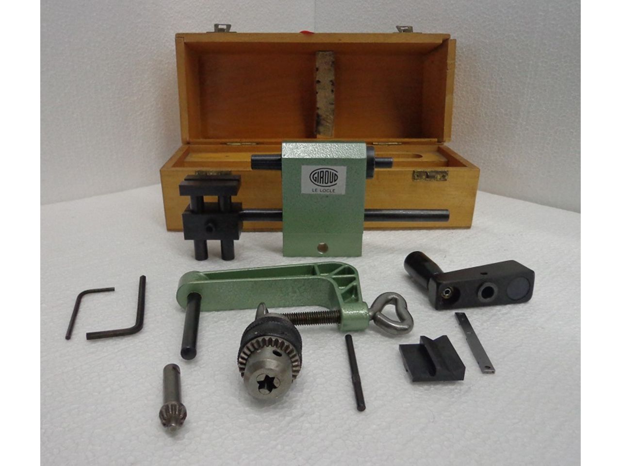 Spares & Accessories/DRILLBENCH GIROUD WITH DRILLCHUCK B12