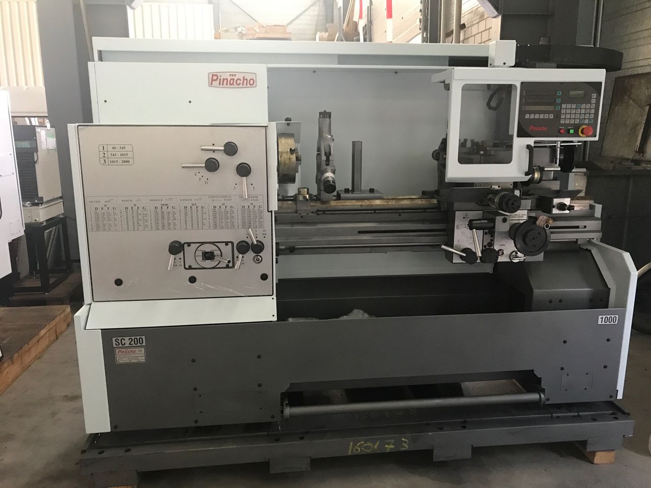 Lathes (CNC and Manual)/CONVENTIONAL LATHE PINACHO ML-18 200-42X1000 MM