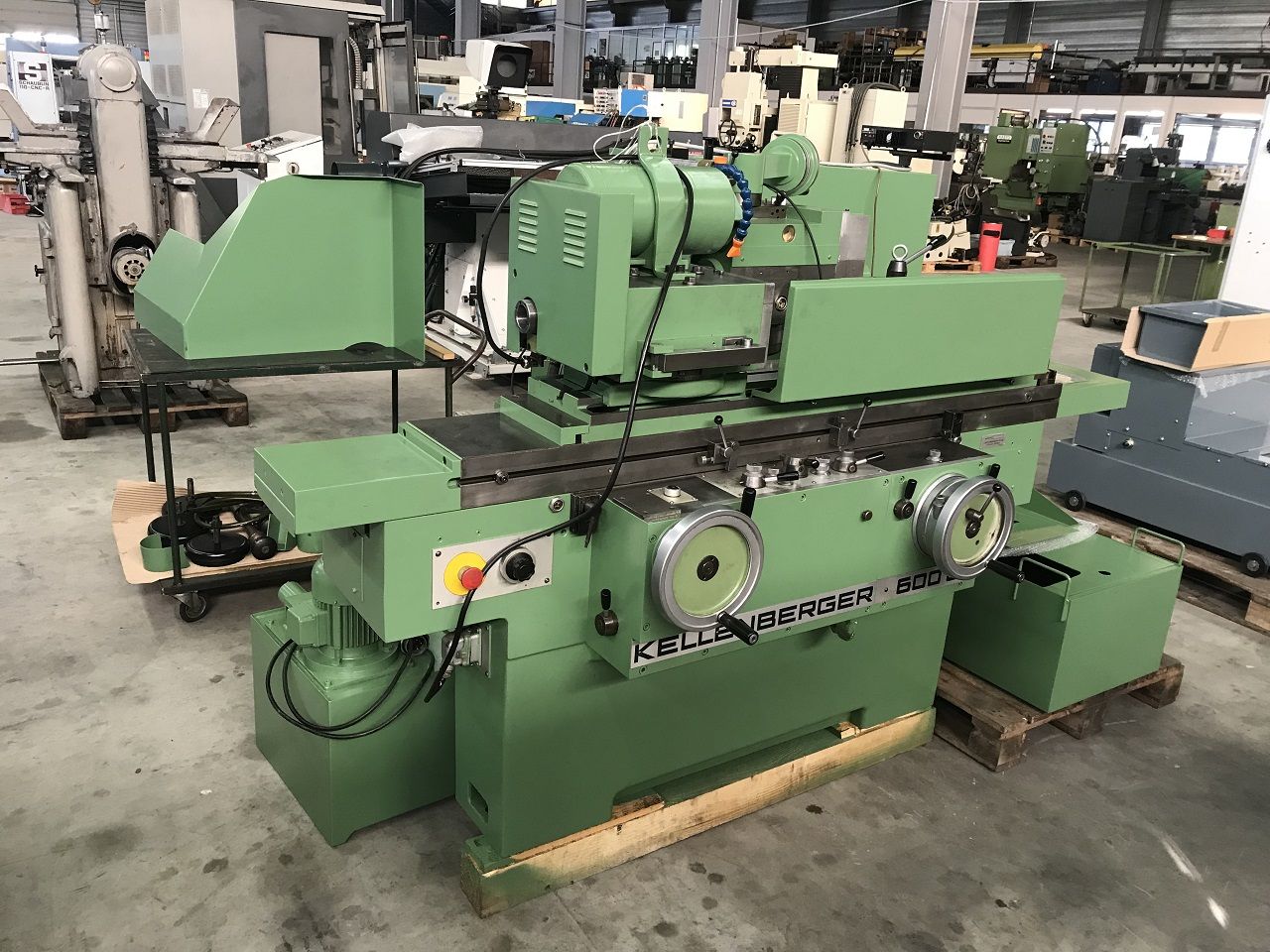 Cylindrical Grinders/CYLINDRICAL GRINDING MACHINE