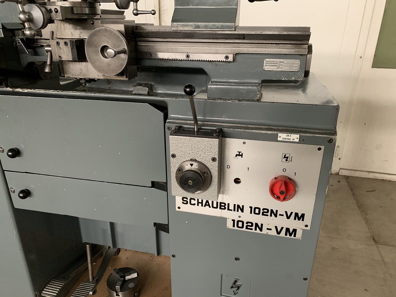 Lathes (CNC and Manual)/LEADSCREW LATHE SCHAUBLIN TYPE 102N-VM W-20