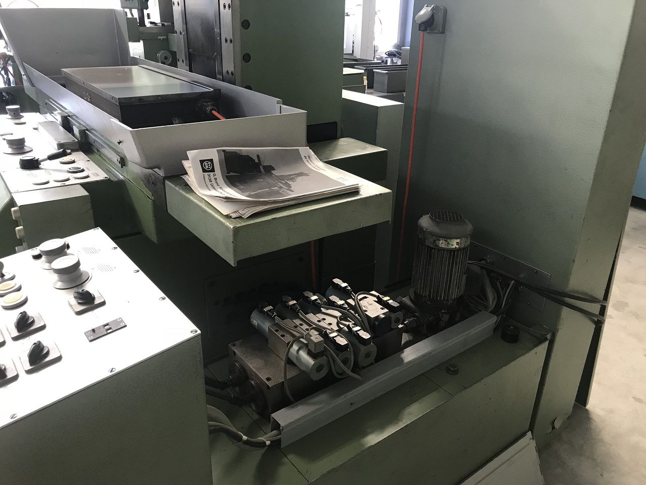 Surface Grinders/SURFACE GRINDING MACHINE BRAND TYPE FS-735