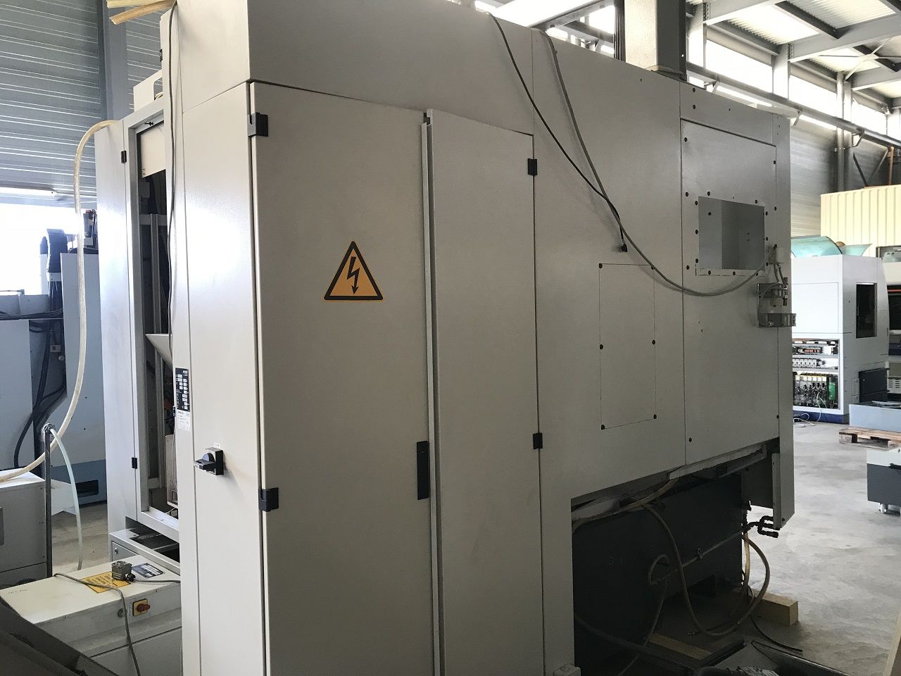 Vertical Machining Centres/VERTICAL MACHINING CENTRE MIKRON VCP/UCP 710