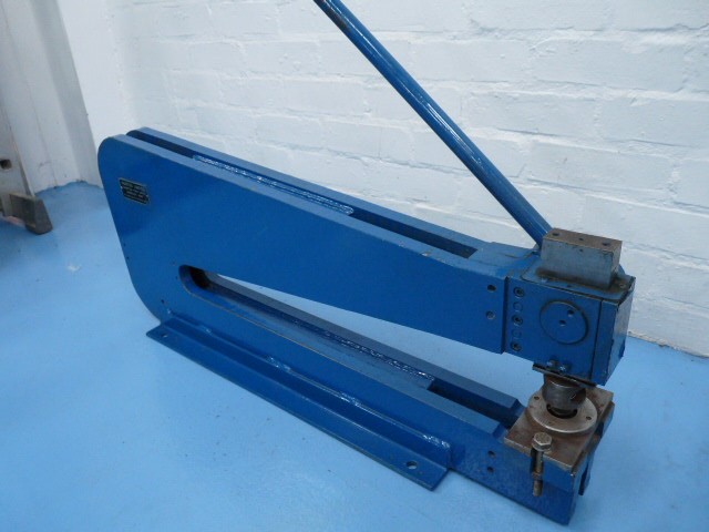 Punching/Hunton Hand Operated Bench Punch 24" 610mm throat 3 ton capacity