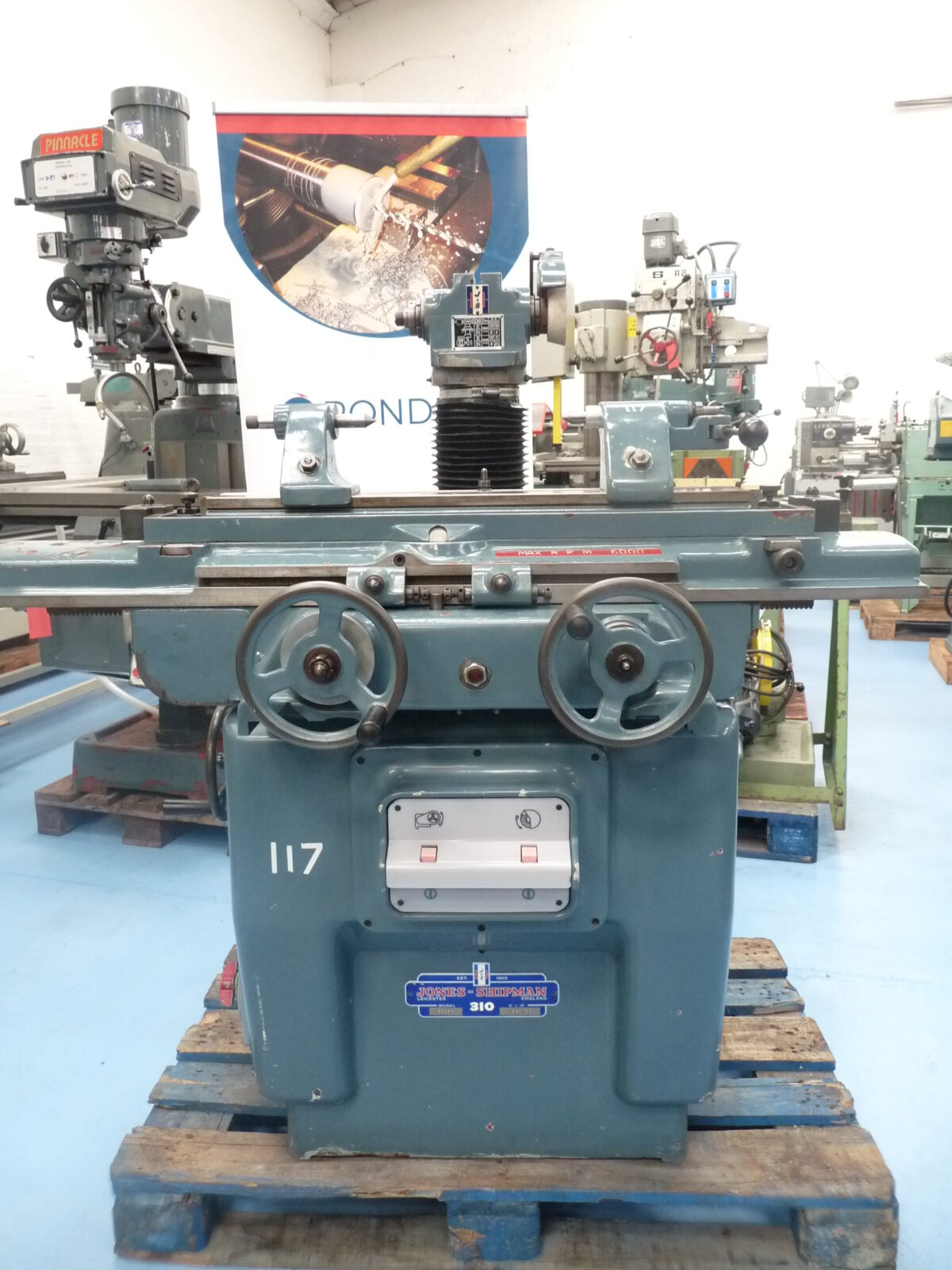 Grinding/Jones & Shipman 310 Tool & Cutter Grinder