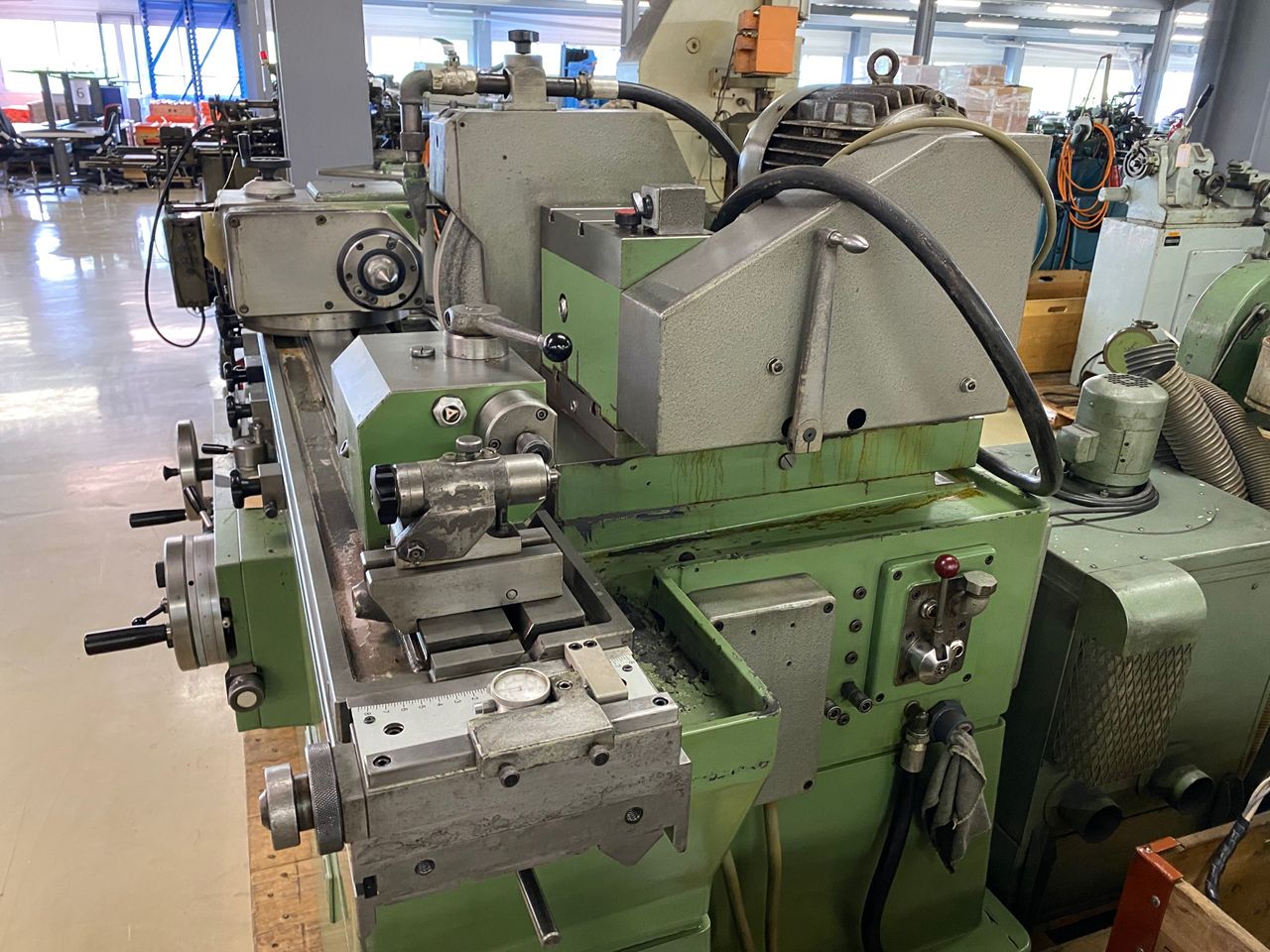 Cylindrical Grinders/TSCHUDIN HTG-610 CYLINDRICAL GRINDING MACHINE