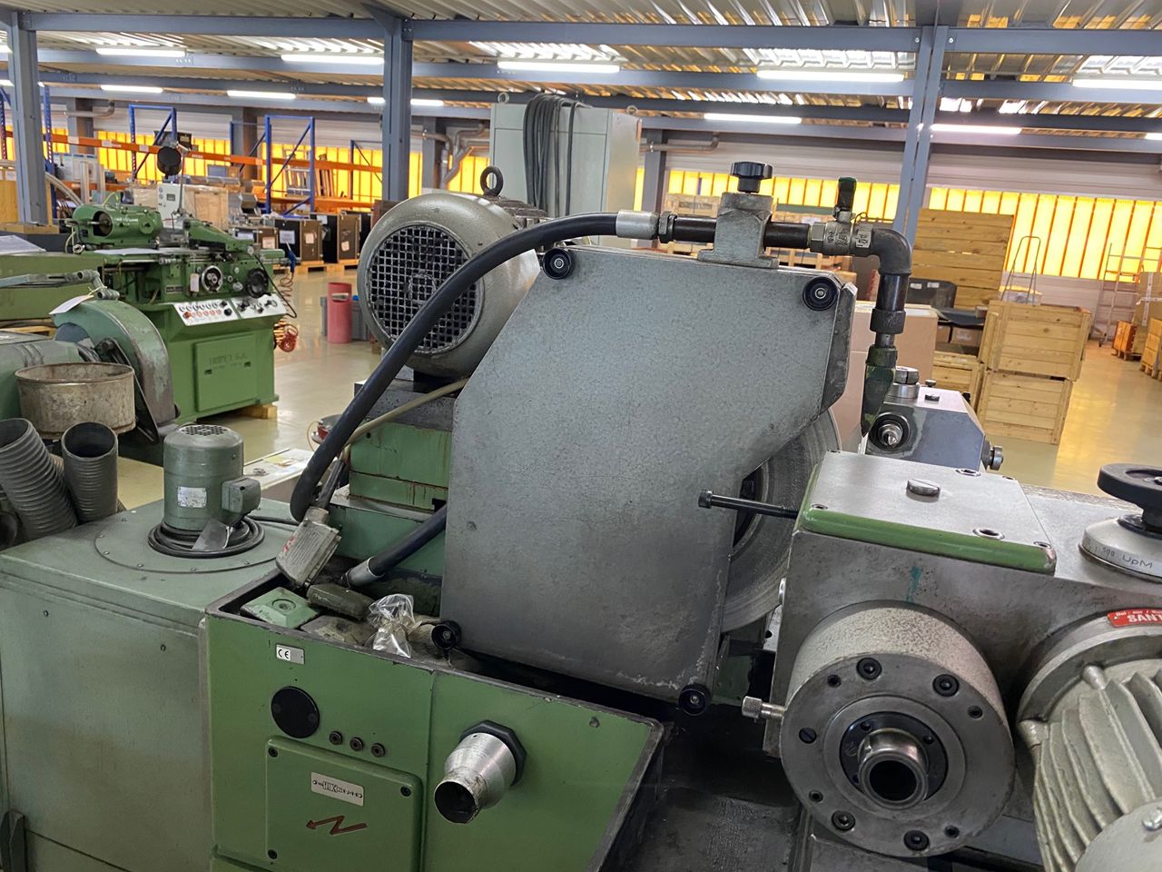 Cylindrical Grinders/TSCHUDIN HTG-610 CYLINDRICAL GRINDING MACHINE