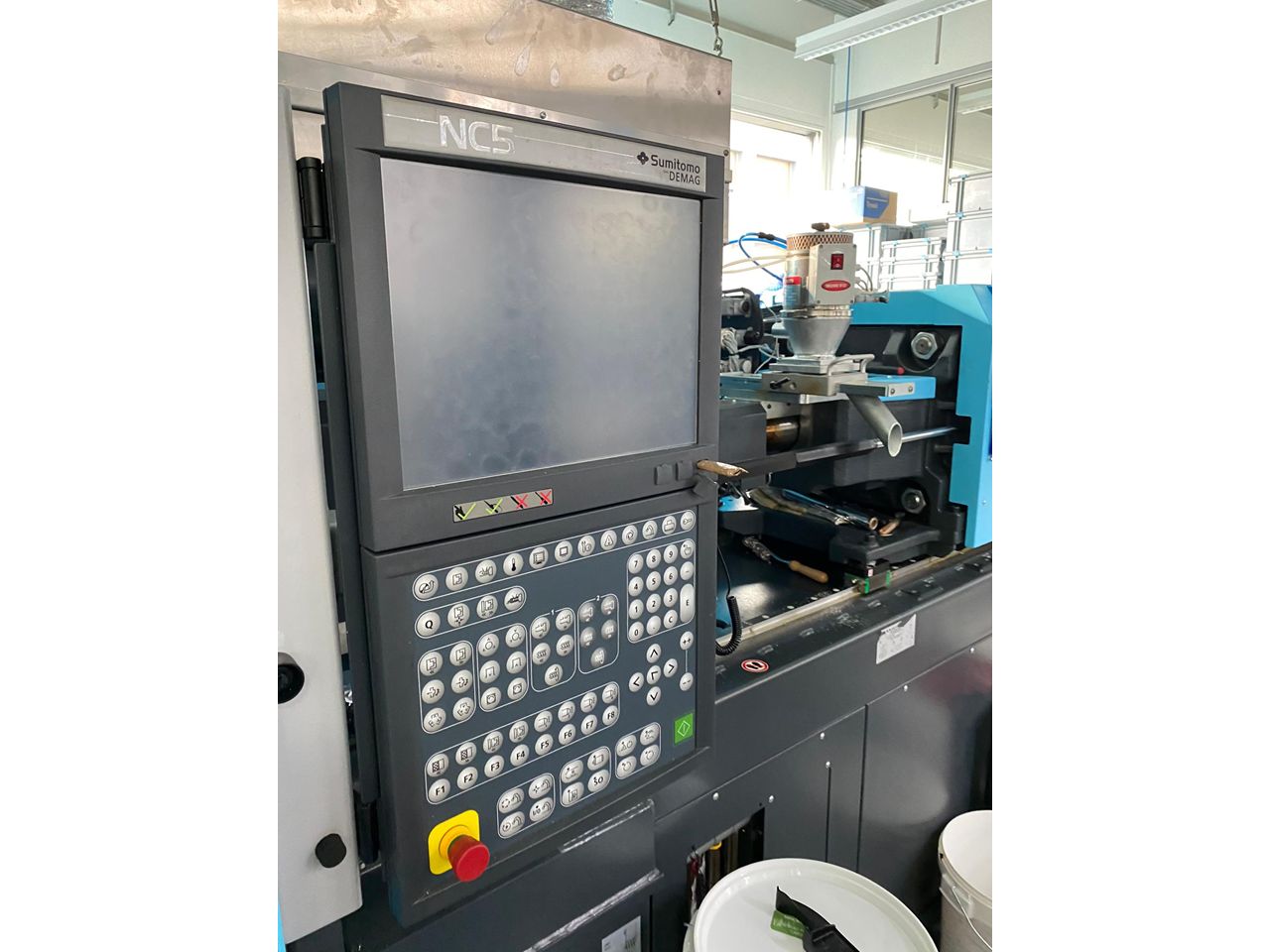 Presses (General)/INJECTION MOLDING SUMITOMO DEMAG IntElect 160/520-680