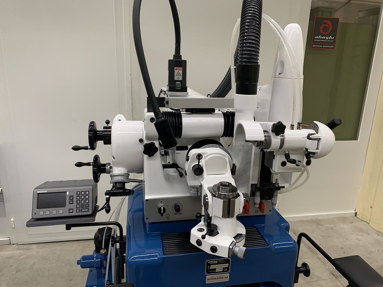 Grinding/EWAG TYPE WS-11 UNIVERSAL GRINDING MACHINE
