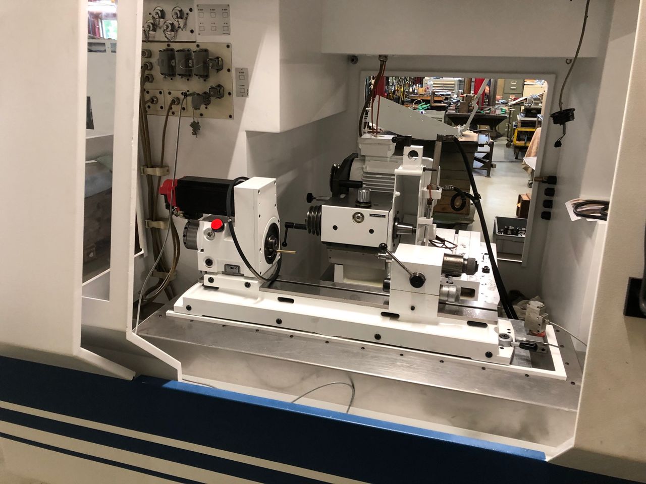 Cylindrical Grinders/STUDER S-20 CNC CYLINDRICAL GRINDING MACHINE