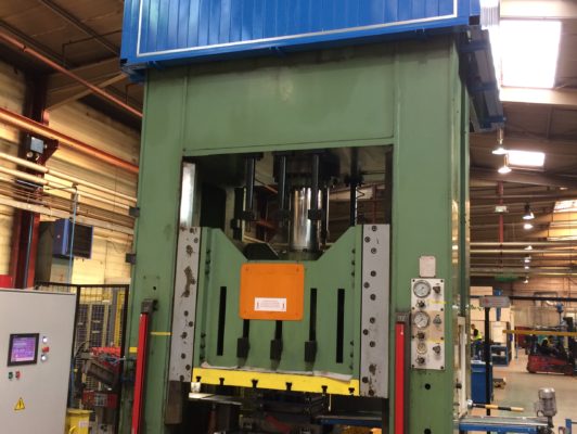 Hydraulic Presses/COMESSA PHM 2000 / 800