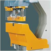 Notching/New Kingsland Steelworker 2 Operator 95 ton with Production Pack