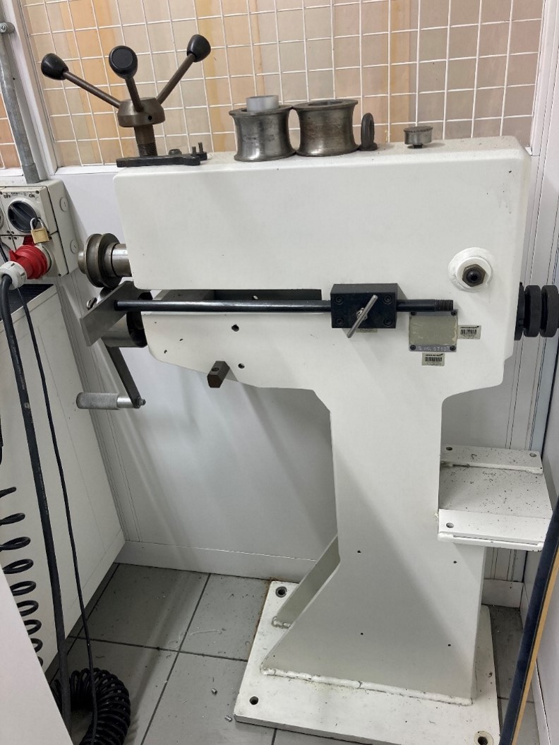 Sheet Metal(Various)/Swager. Manually operated (3323)