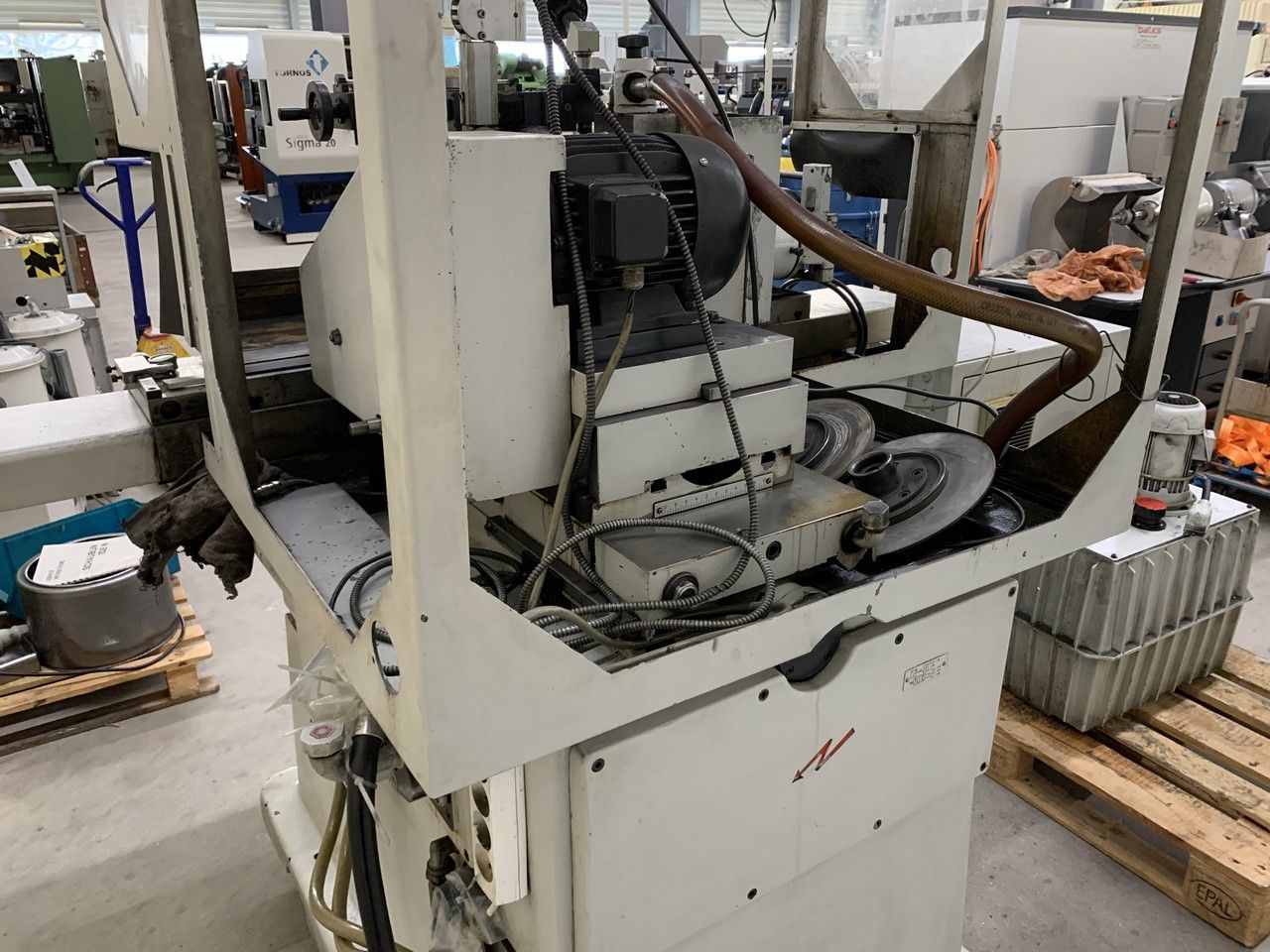 Cylindrical Grinders/TSCHUDIN HTG-410 CYLINDRICAL GRINDING MACHINE