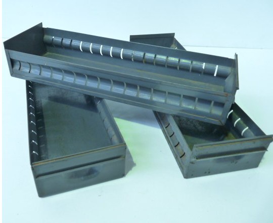 Miscellaneous/Storage Drawer/Tray(s)