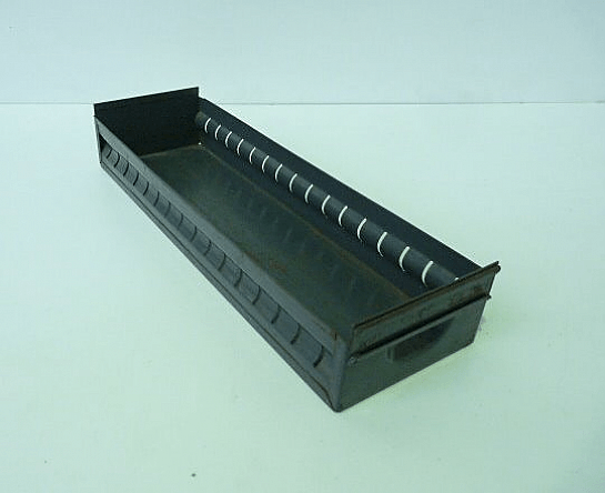 Miscellaneous/Storage Drawer/Tray(s)