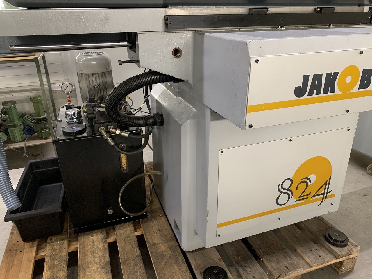 Surface Grinders/SURFACE GRINDING MACHINE JAKOBSEN TYPE SJ-824