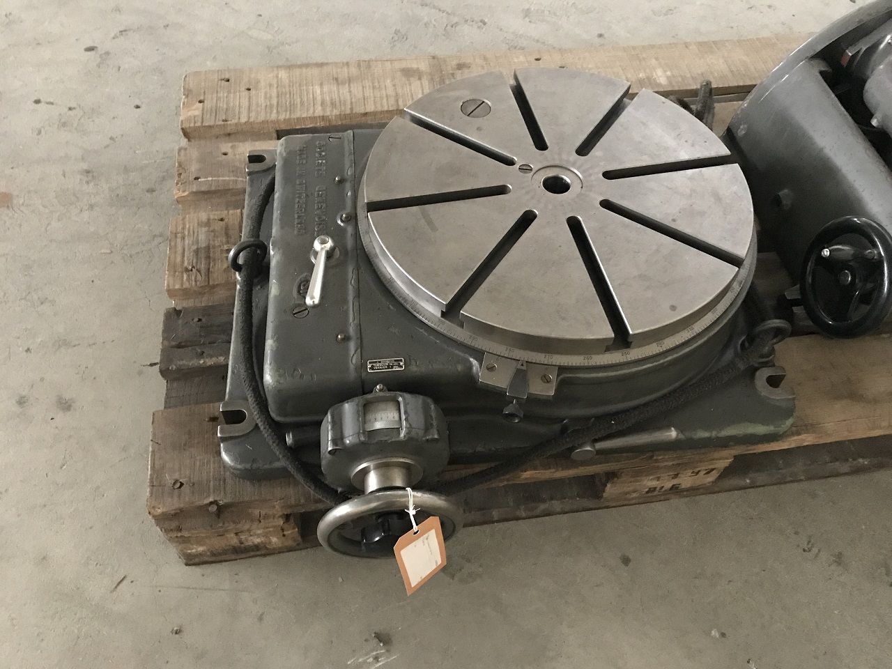 Spares & Accessories/ROTARY TABLE SIP TYPE PD-4