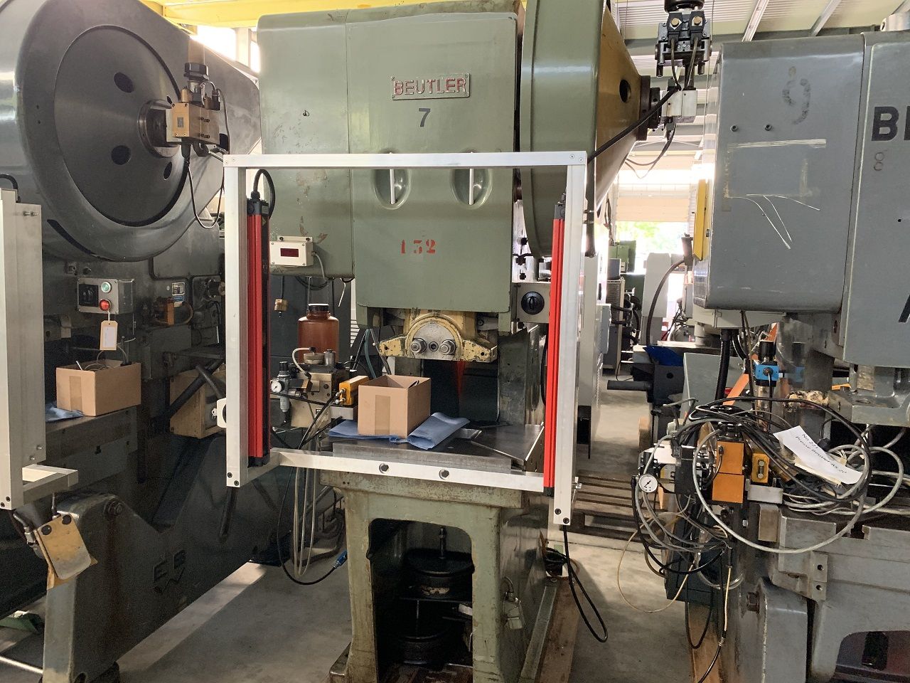Presses (General)/PRESS BEUTLER TYPE PD 40