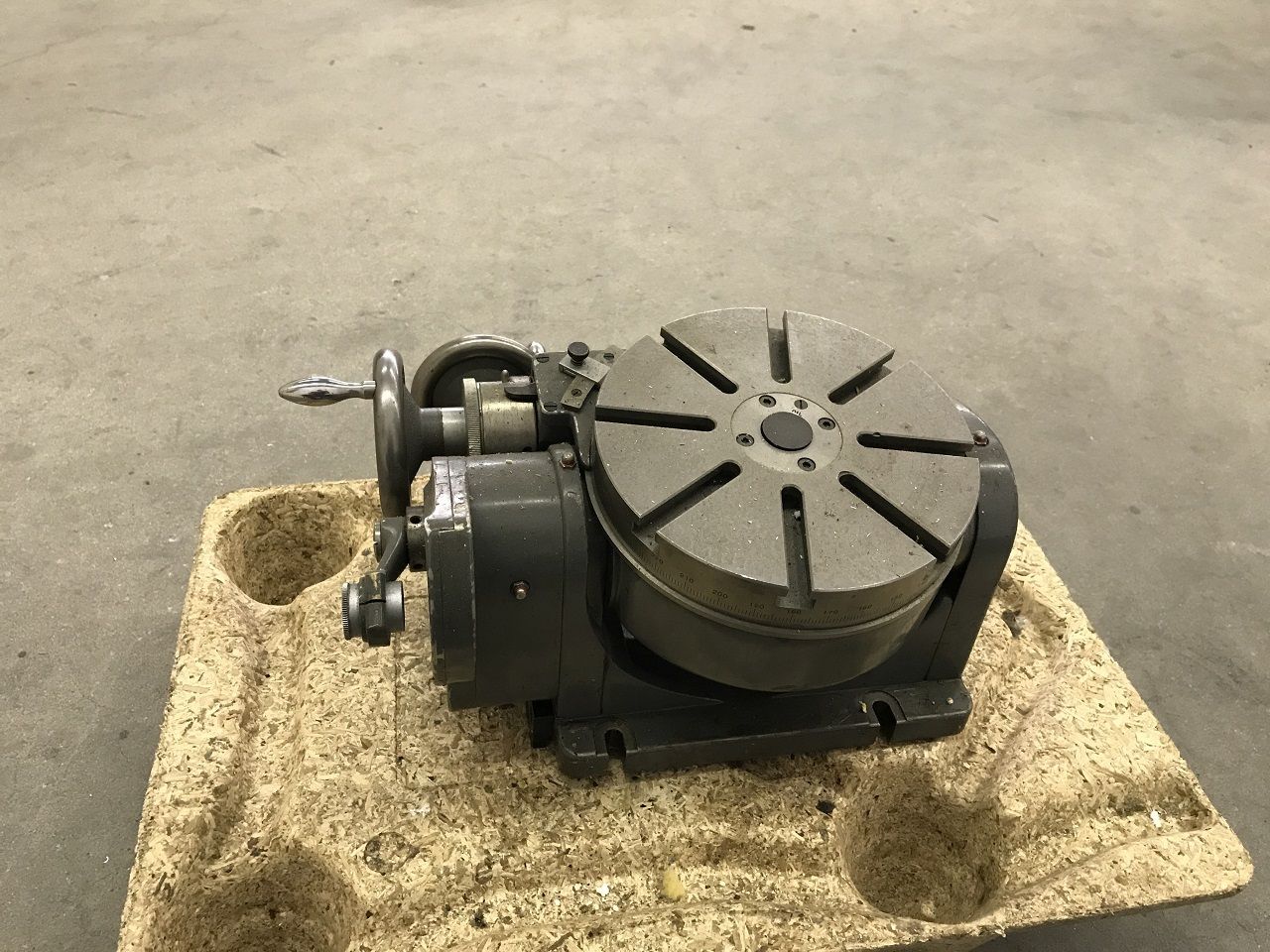 Spares & Accessories/CIRCULAR AND INCLINABLE TABLE HAUSER 200