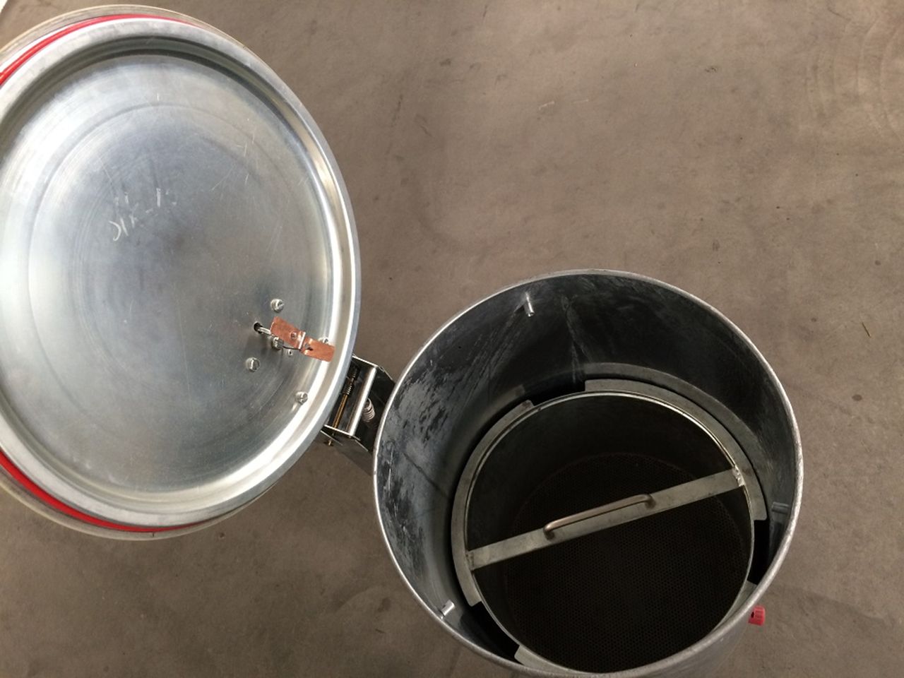 Spares & Accessories/WASHING BASIN GEIGER 6460 60 LT.