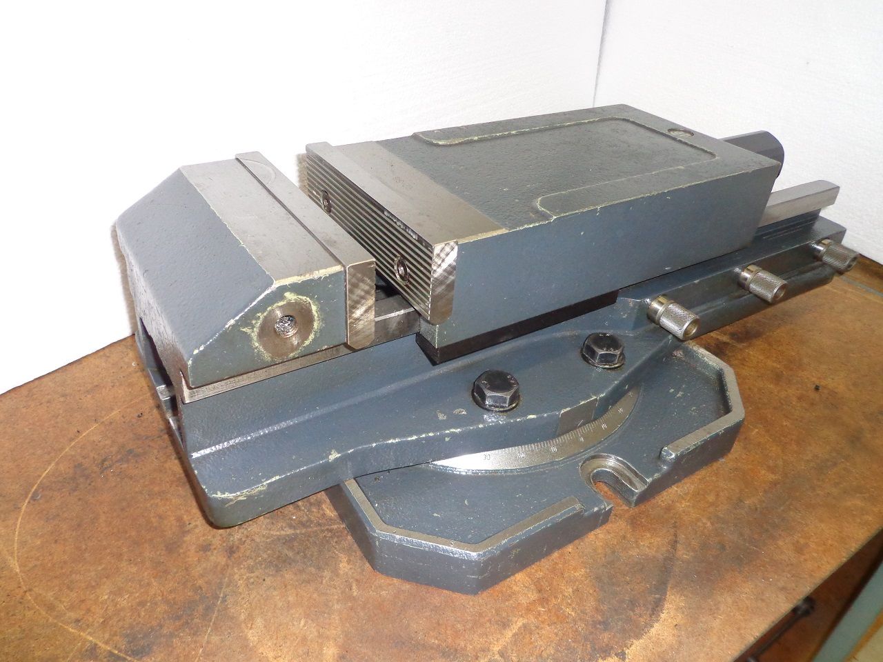 Spares & Accessories/VICE JAWS WIDTH 230 MM - 3 POSITIONS
