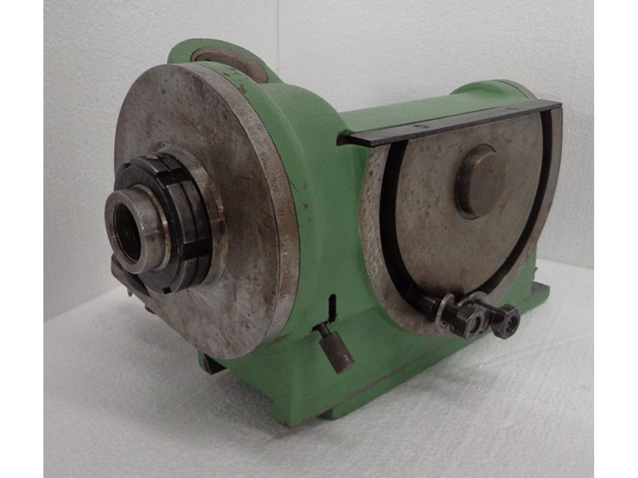 Spares & Accessories/UNIVERSAL DIVIDING HEAD DECKEL TYPE FP-2
