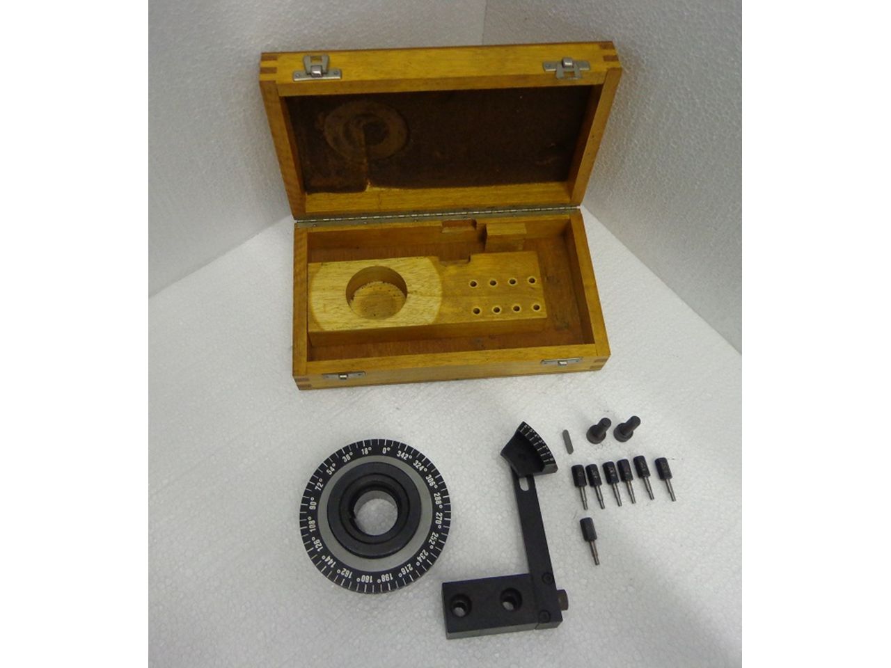 Spares & Accessories/DIVIDING ATTACHMENT FOR HEADSTOCK SCHAUBLIN 102