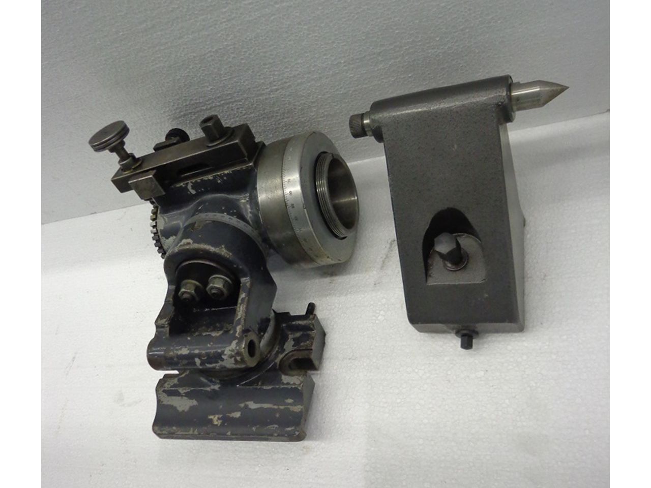 Spares & Accessories/UNIVERSAL AND TILTING DIVIDING ATTACHMENT
