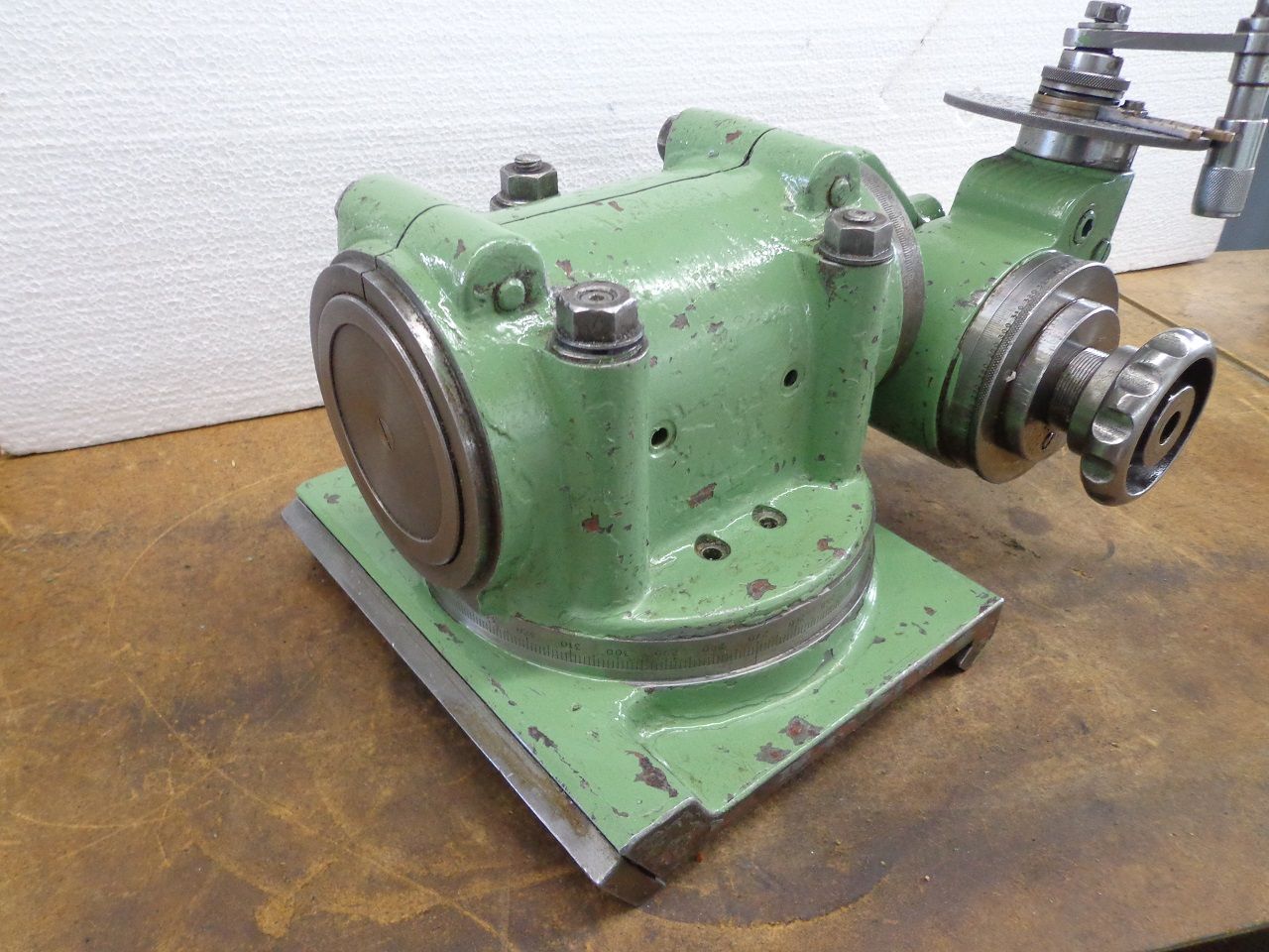 Spares & Accessories/DIVIDING HEAD DECKEL TYPE FP2 - W20