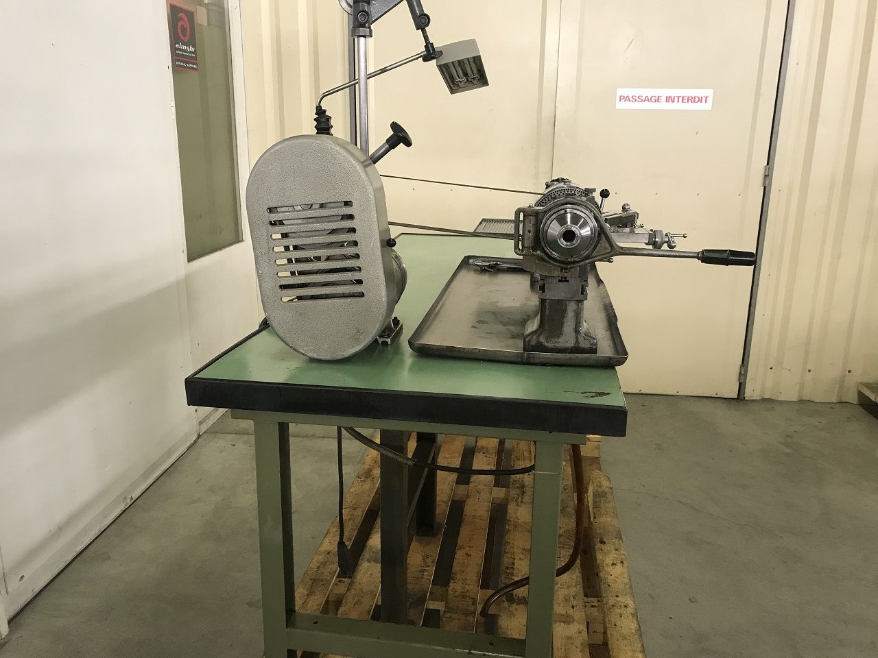 Lathes (CNC and Manual)/TOOLROOMLATHE SCHAUBLIN TYPE 102 TO W-25