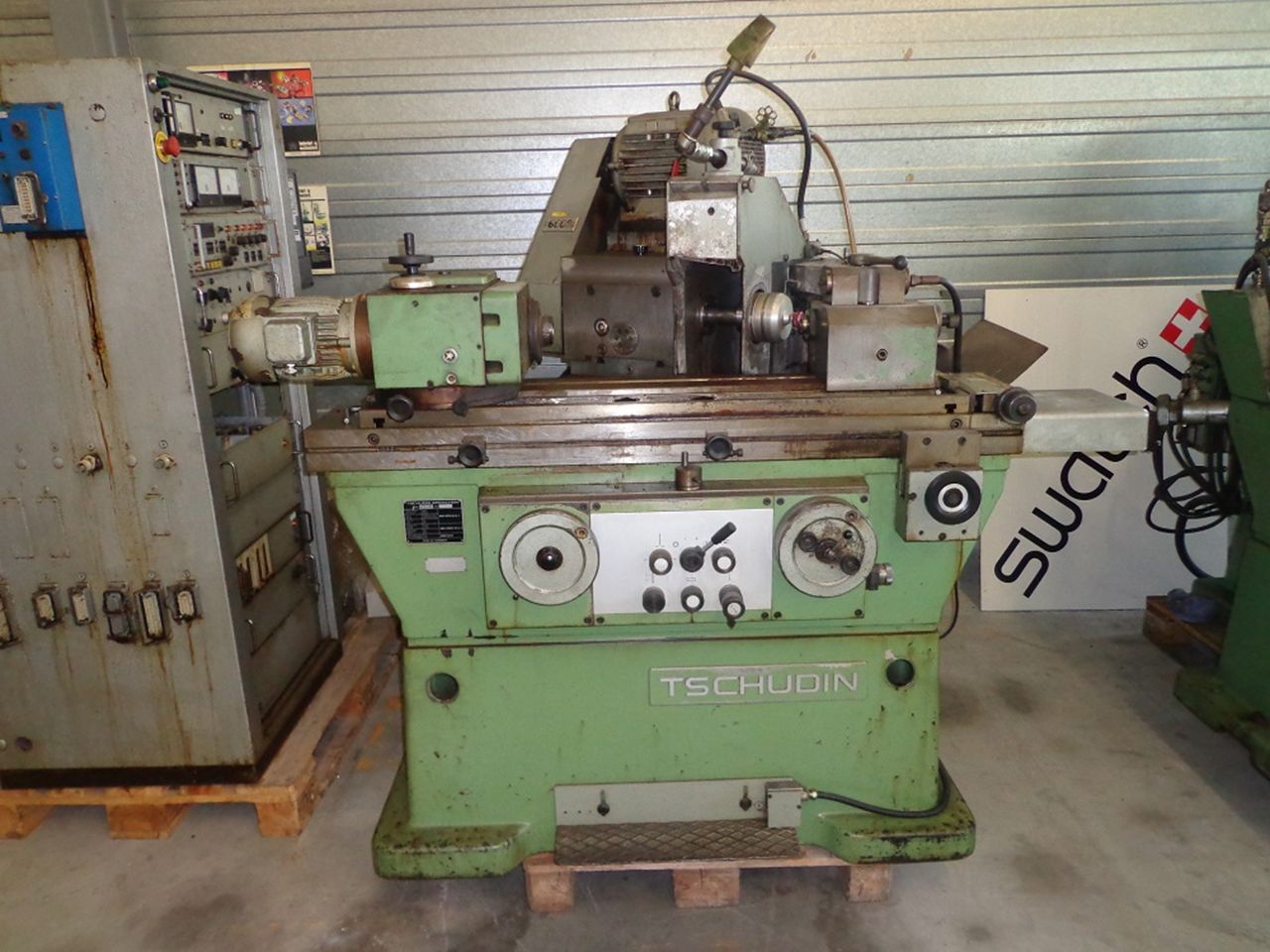 Cylindrical Grinders/CYLINDRICAL GRINDING MACHINE TSCHUDIN TYPE HTG-440