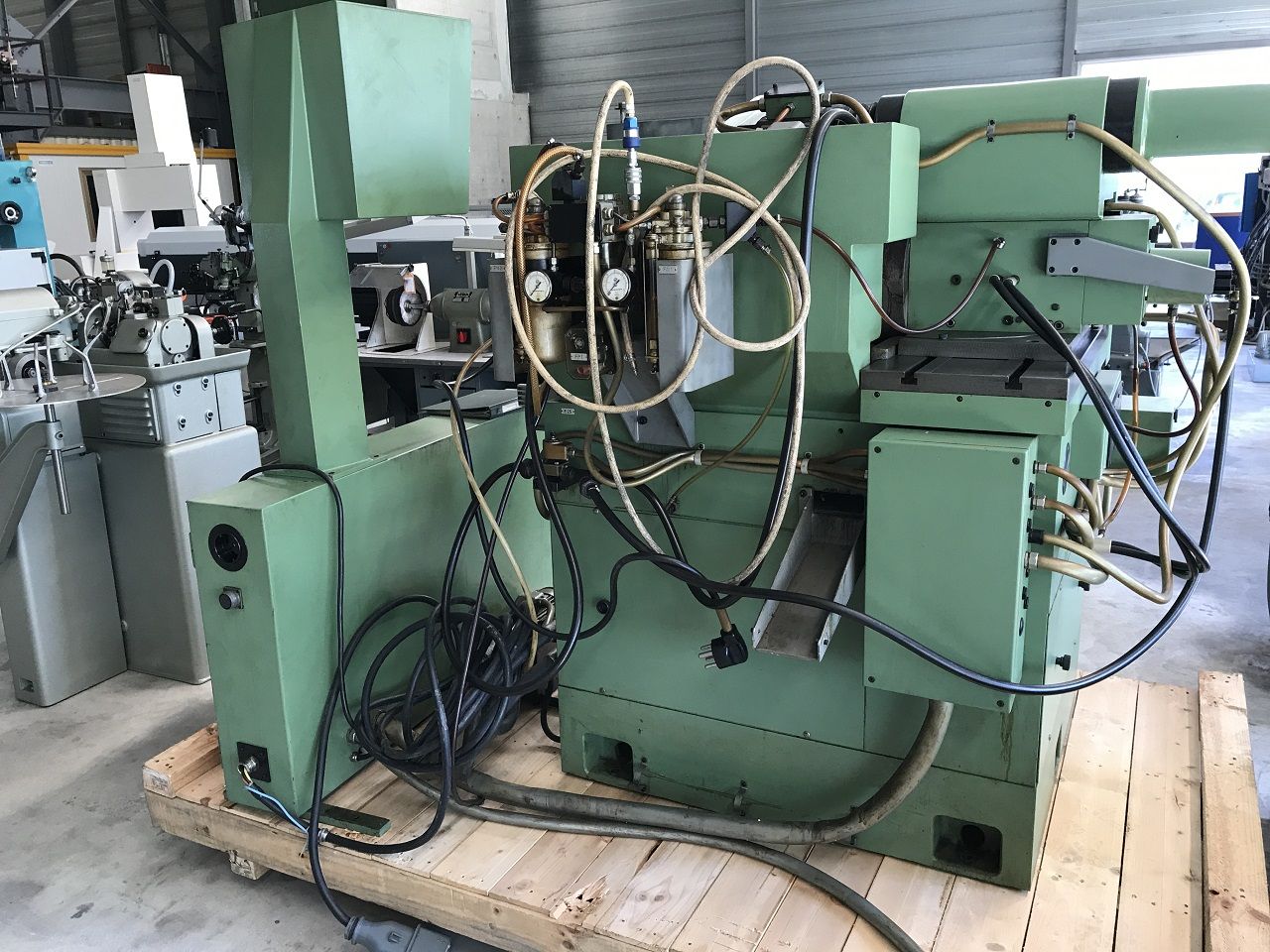 Internal Grinders/INTERNAL GRINDING MACHINE VOUMARD TYPE 3A