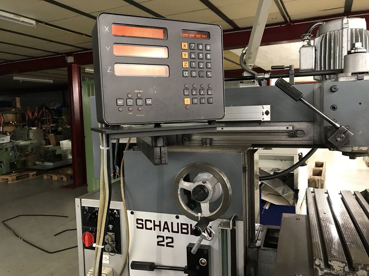 Milling/UNIVERSAL MILLING MACHINE SCHAUBLIN TYPE 22