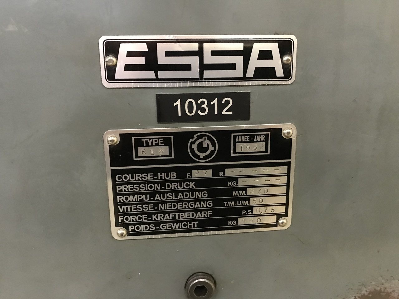 Presses (General)/PRESS ESSA TYPE RE 8