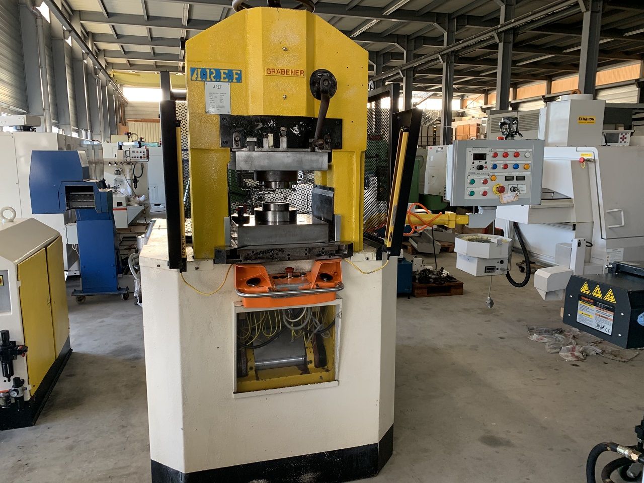 Presses (General)/KNUCKLE JOINT PRESS GRABENER TYPE GK 360