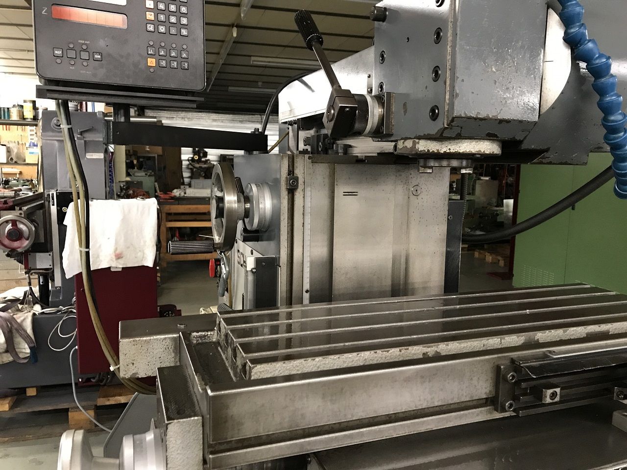 Milling/UNIVERSAL MILLING MACHINE SCHAUBLIN TYPE 22