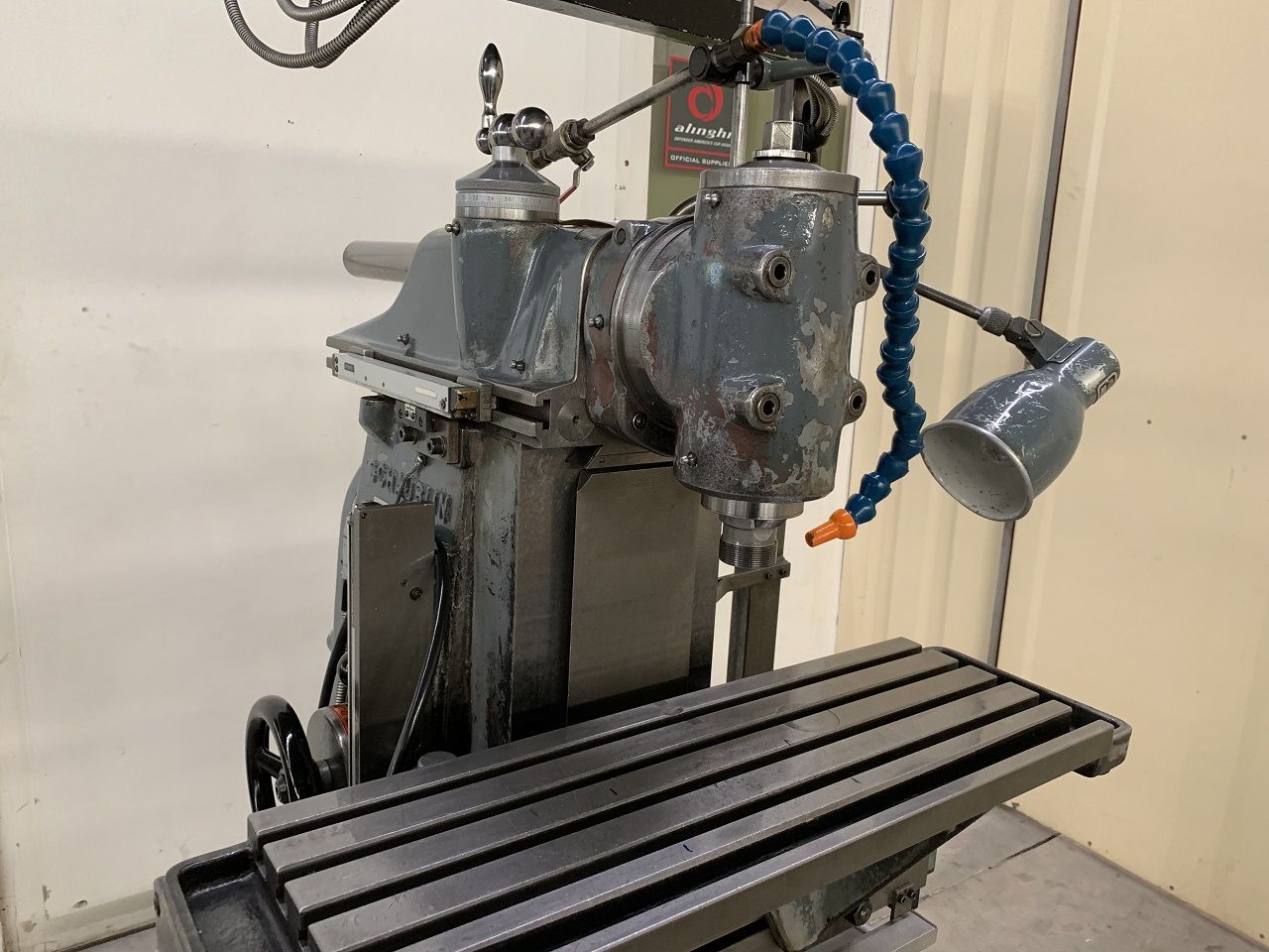 Milling/UNIVERSAL MILLING MACHINE SCHAUBLIN TYPE 13
