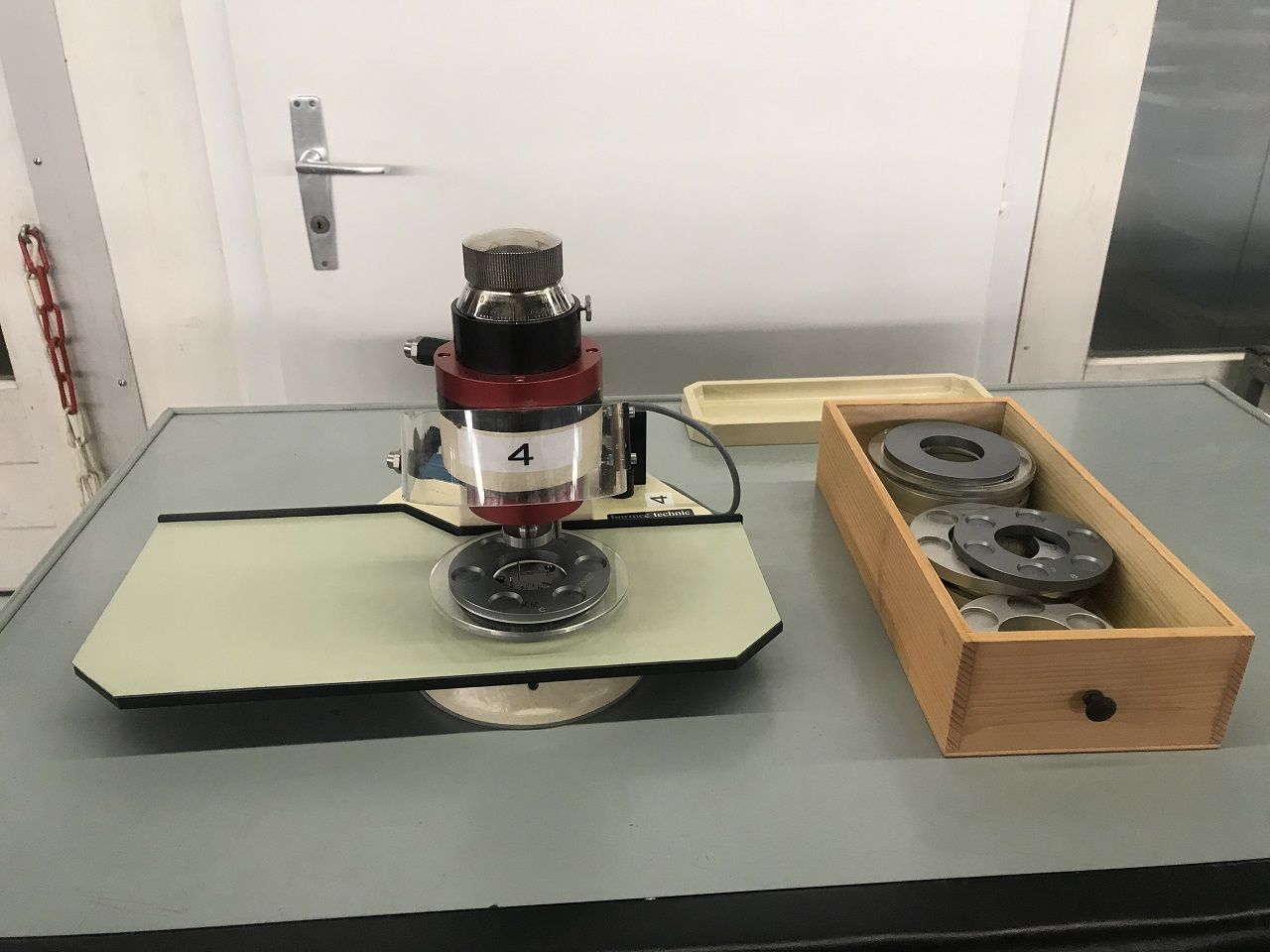 Pneumatic Presses/PNEUMATIC PRESS HORMEC TYPE 120KG 4401-000