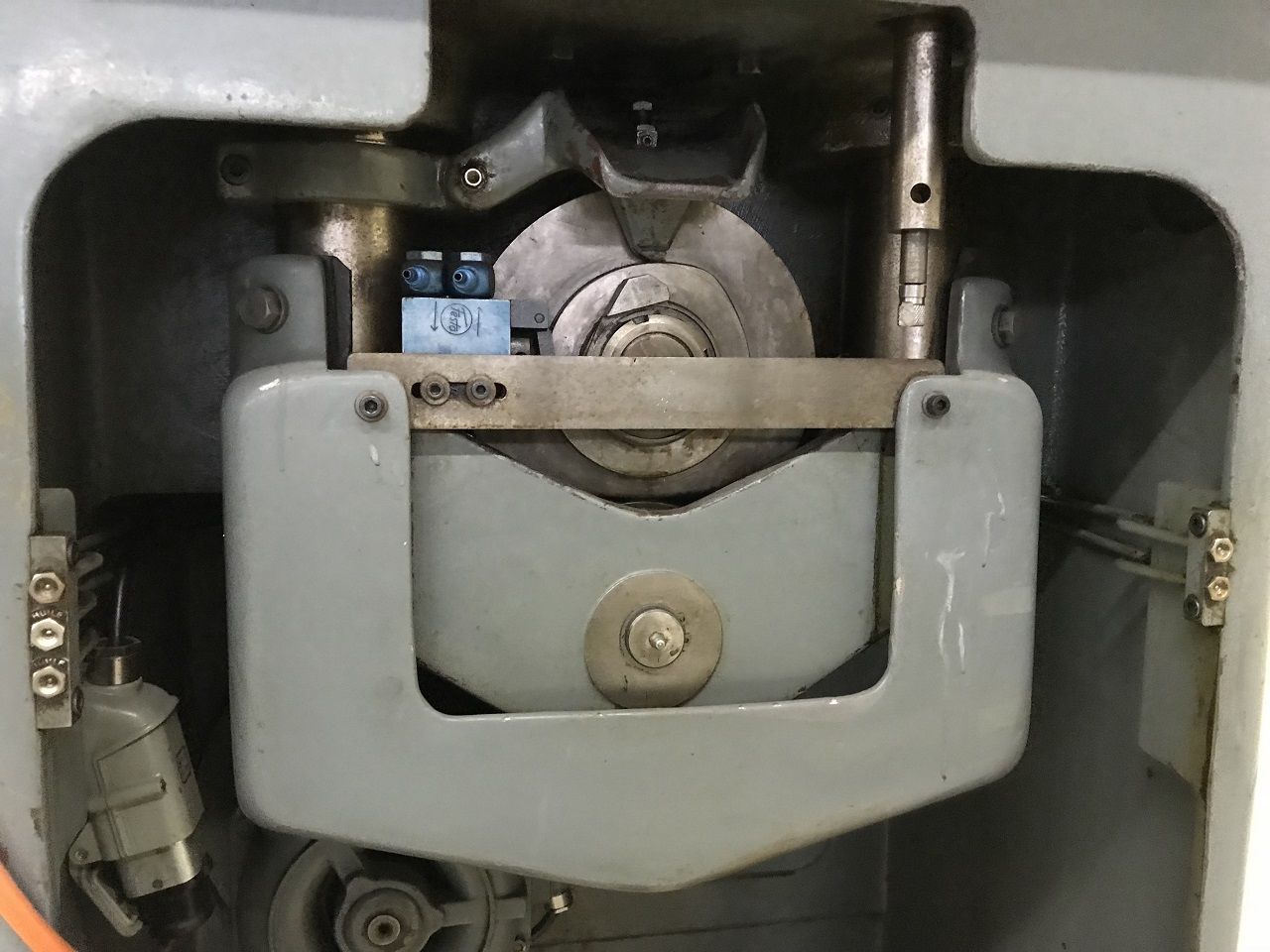 Presses (General)/PRESS ESSA TYPE RE 8