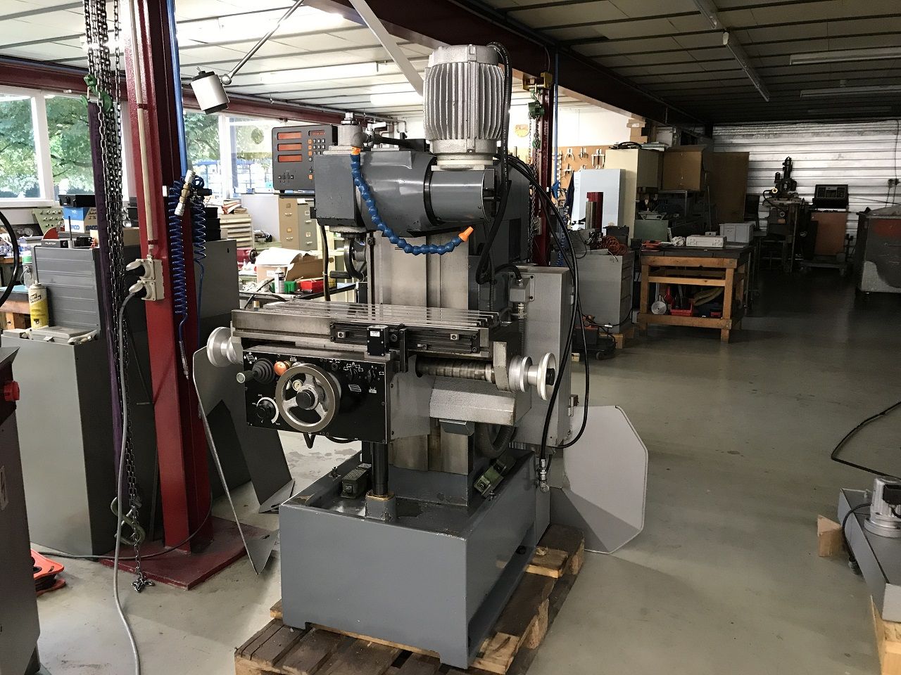 Milling/UNIVERSAL MILLING MACHINE SCHAUBLIN TYPE 22