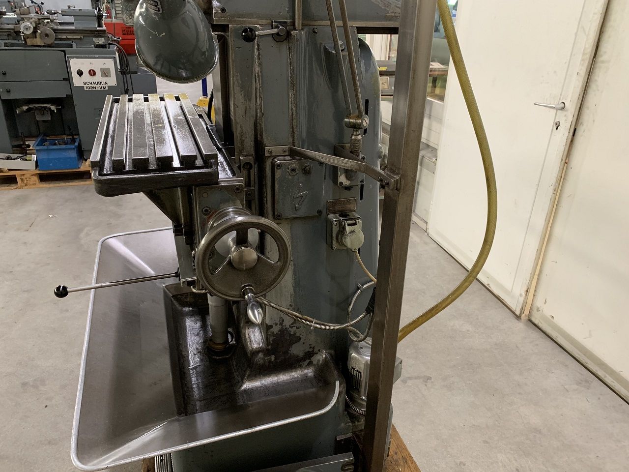 Milling/UNIVERSAL MILLING MACHINE SCHAUBLIN TYPE 13