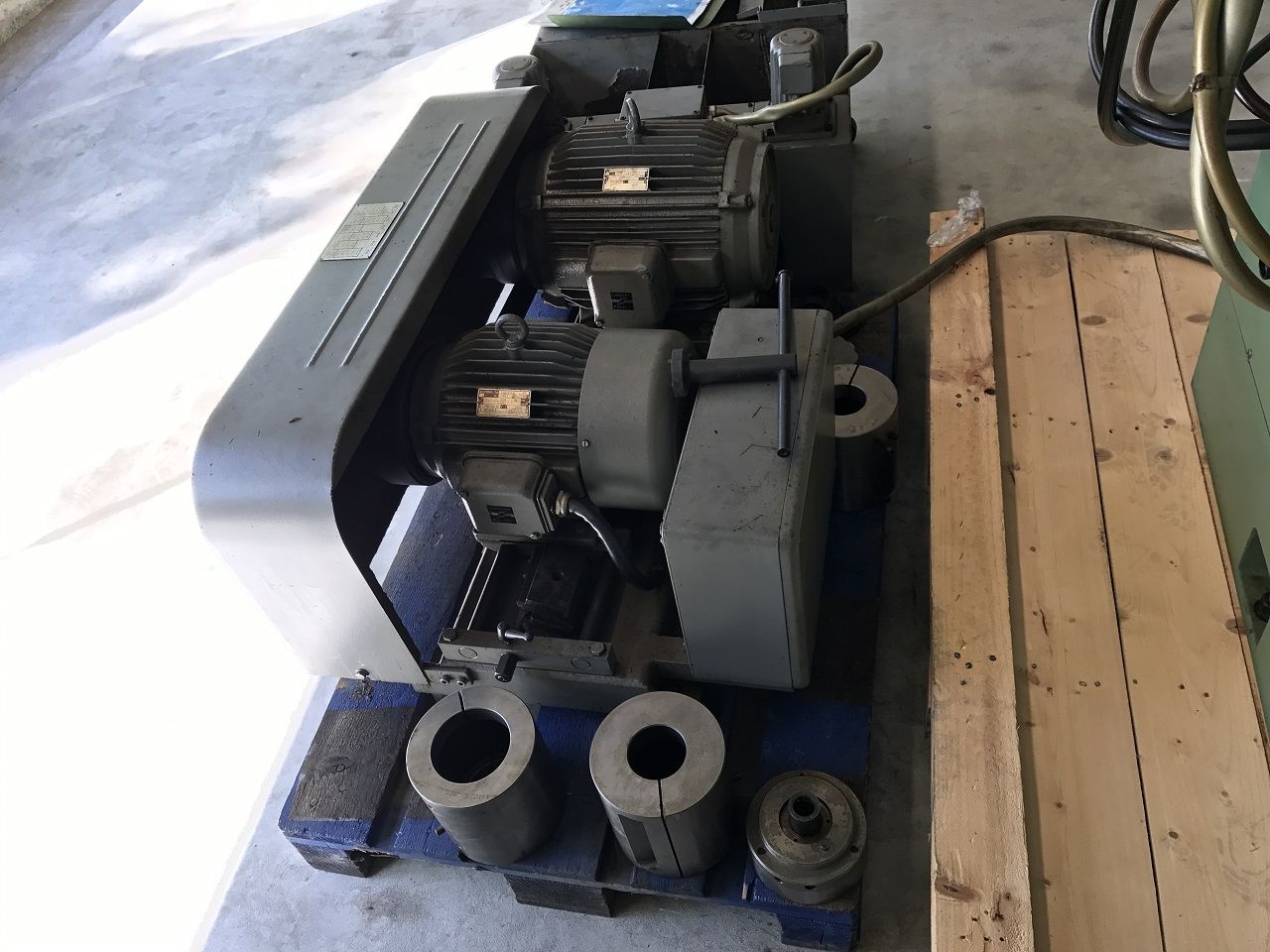 Internal Grinders/INTERNAL GRINDING MACHINE VOUMARD TYPE 3A