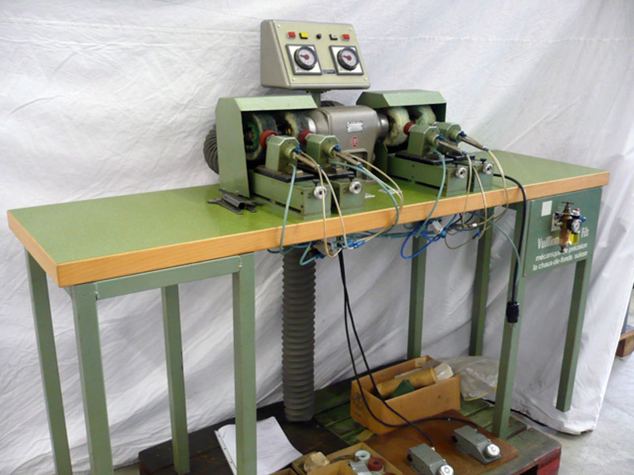 Polishing/POLISHING MACHINE VUILLIOMENET