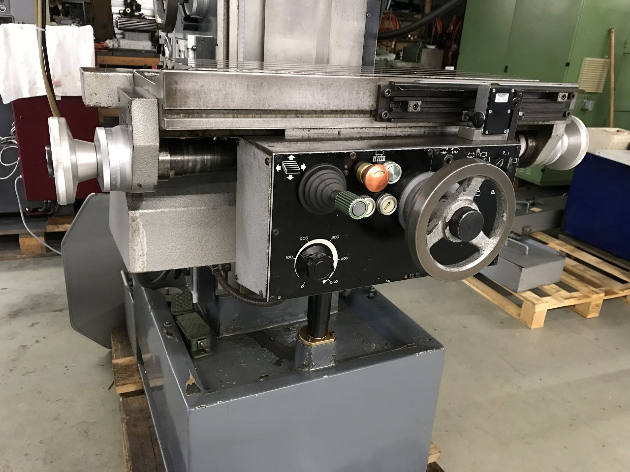 Milling/UNIVERSAL MILLING MACHINE SCHAUBLIN TYPE 22